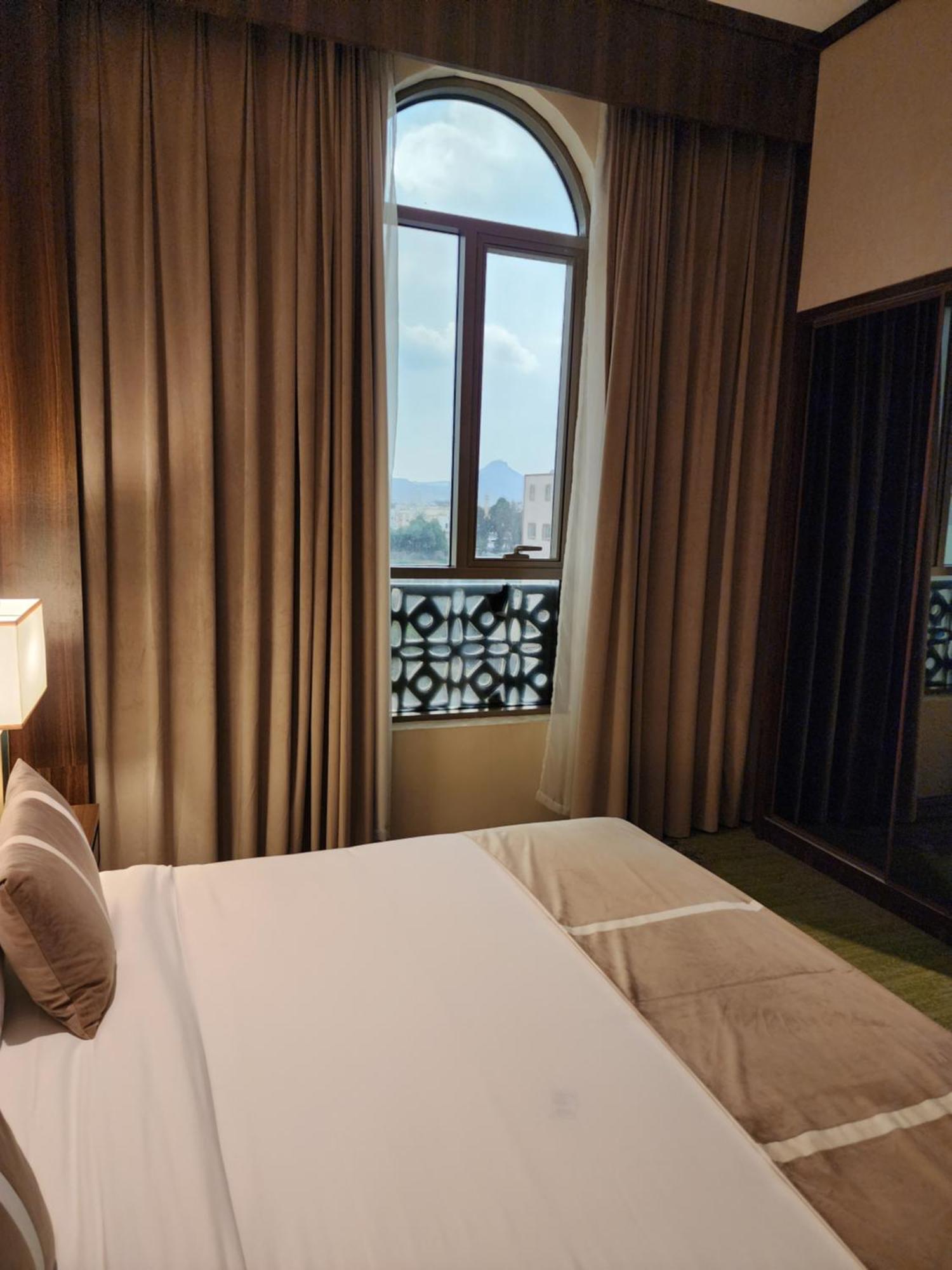 Azar Hotel Ahad Rafidah Eksteriør bilde